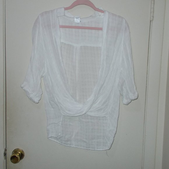 Contempo Casuals Open Front Top White Size Small - Picture 1 of 7